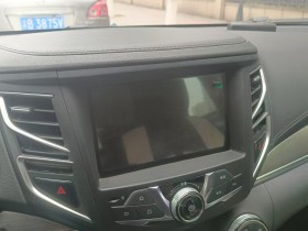 比亚迪宋中控黑屏(车机显示屏黑屏/显示屏一条亮线)解决方法