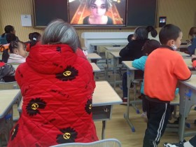 幼儿园小朋友也开始注射新冠疫苗了!